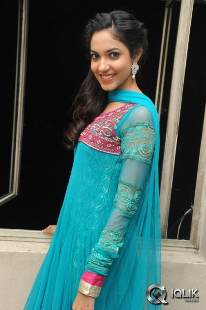 Ritu-Varma-at-Prema-Ishq-Kaadhal-Audio-Success-Meet